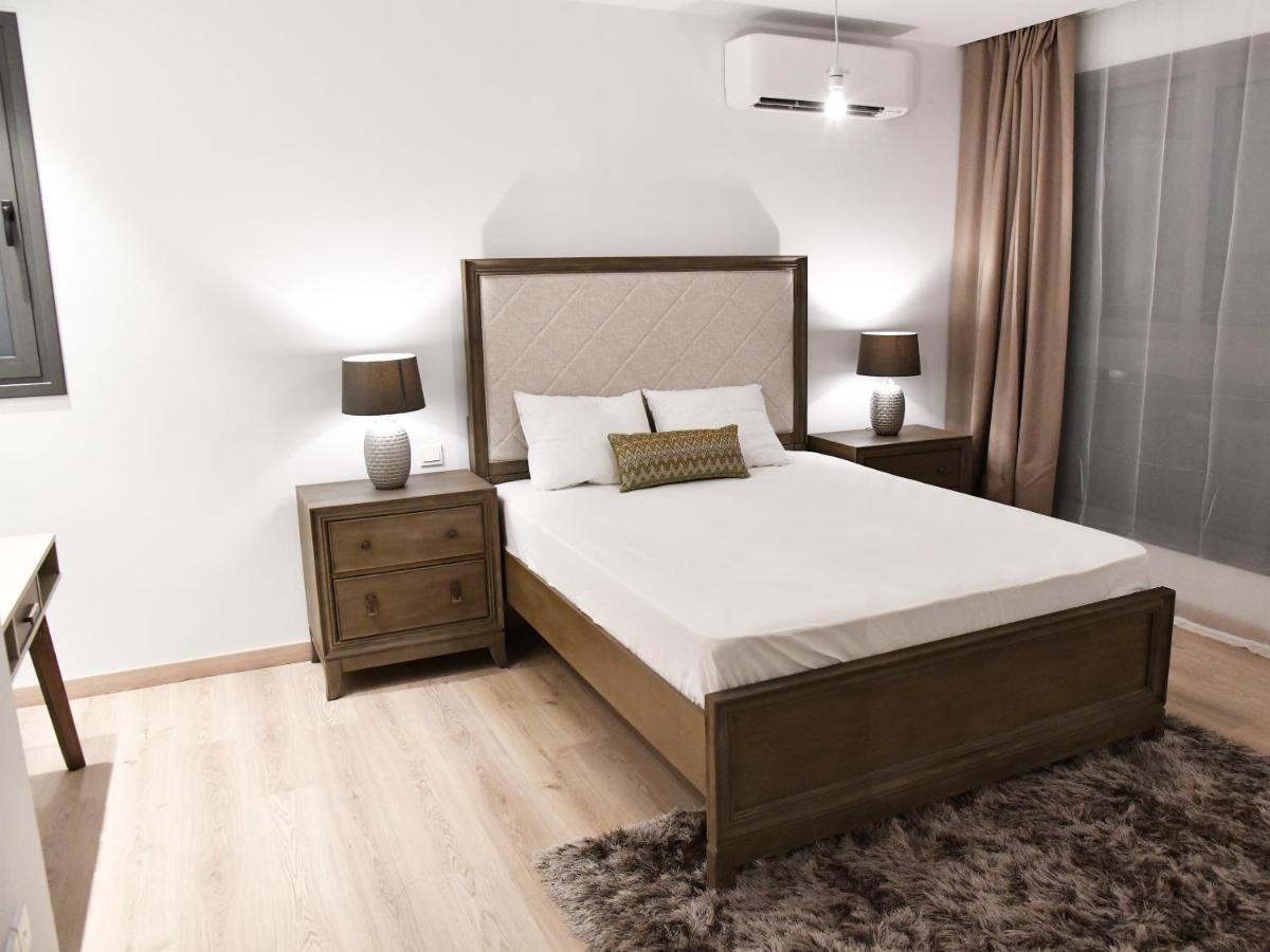Baz Tower Aparthotel นิโคเซีย ภายนอก รูปภาพ