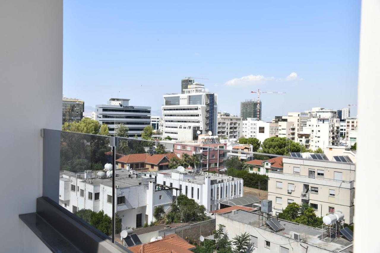 Baz Tower Aparthotel นิโคเซีย ภายนอก รูปภาพ