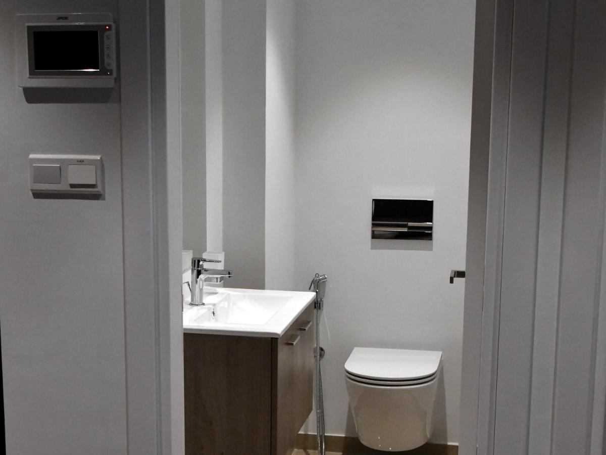 Baz Tower Aparthotel นิโคเซีย ภายนอก รูปภาพ