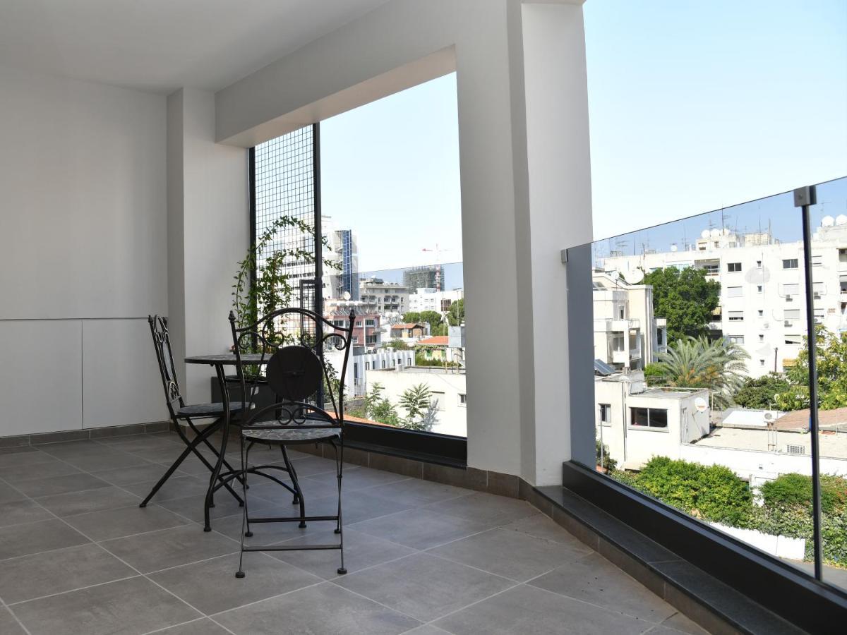 Baz Tower Aparthotel นิโคเซีย ภายนอก รูปภาพ