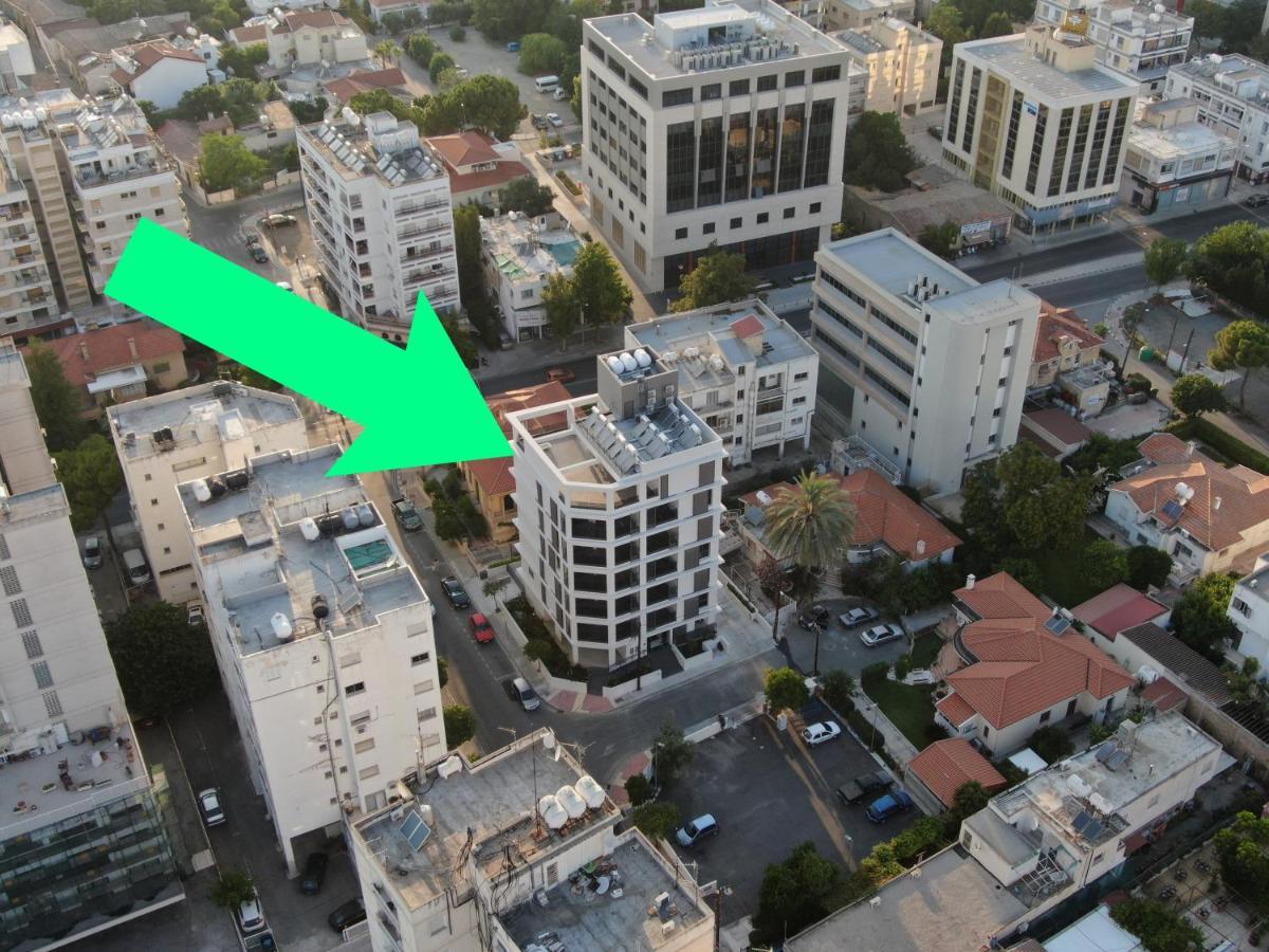 Baz Tower Aparthotel นิโคเซีย ภายนอก รูปภาพ